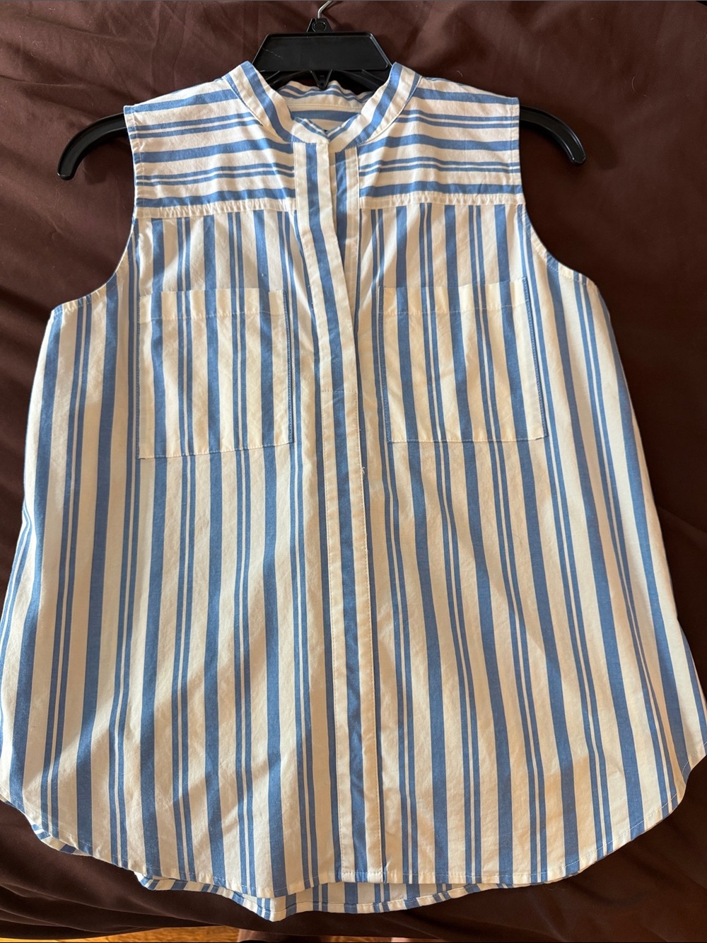 NWOT $49 Ann Taylor Sleeveless Blue & White Striped Popover Blouse- cute!